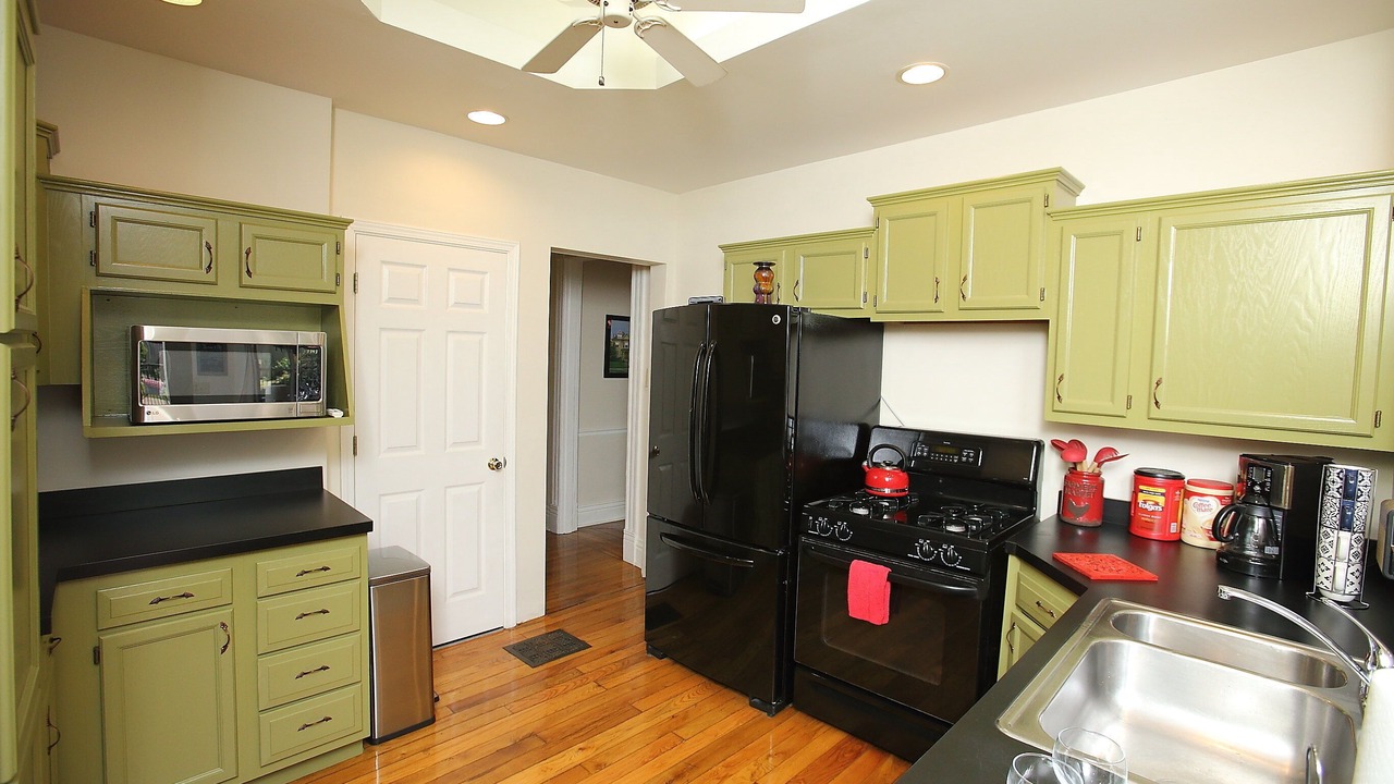 Photo of Kitchen in Cherokee Triangle