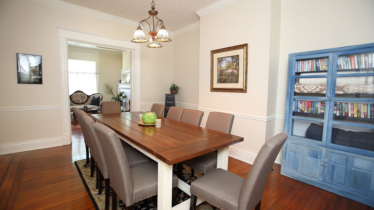 Photo of Bedroom in Cherokee Triangle