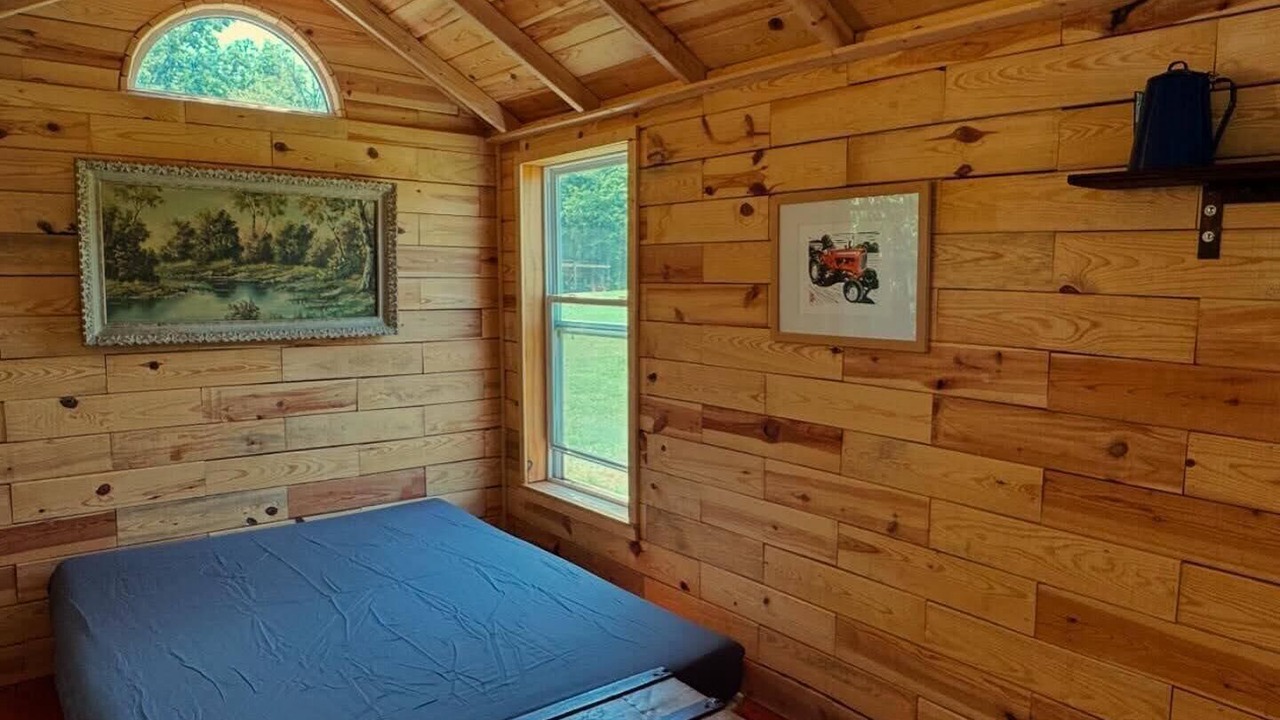 Photo of Bedroom in Boss