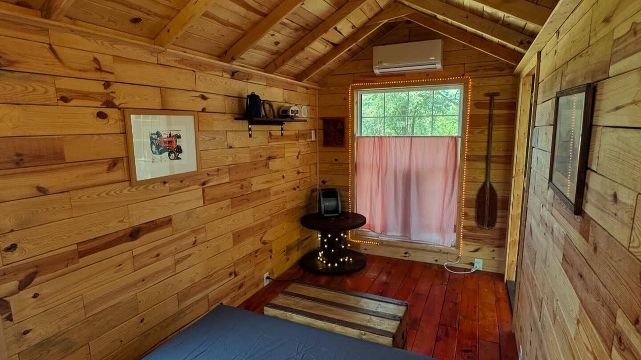 Photo of Bedroom in Boss
