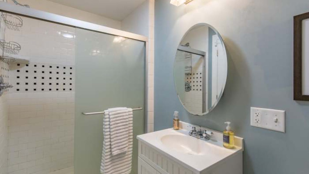 Photo of Bathroom in Oakland