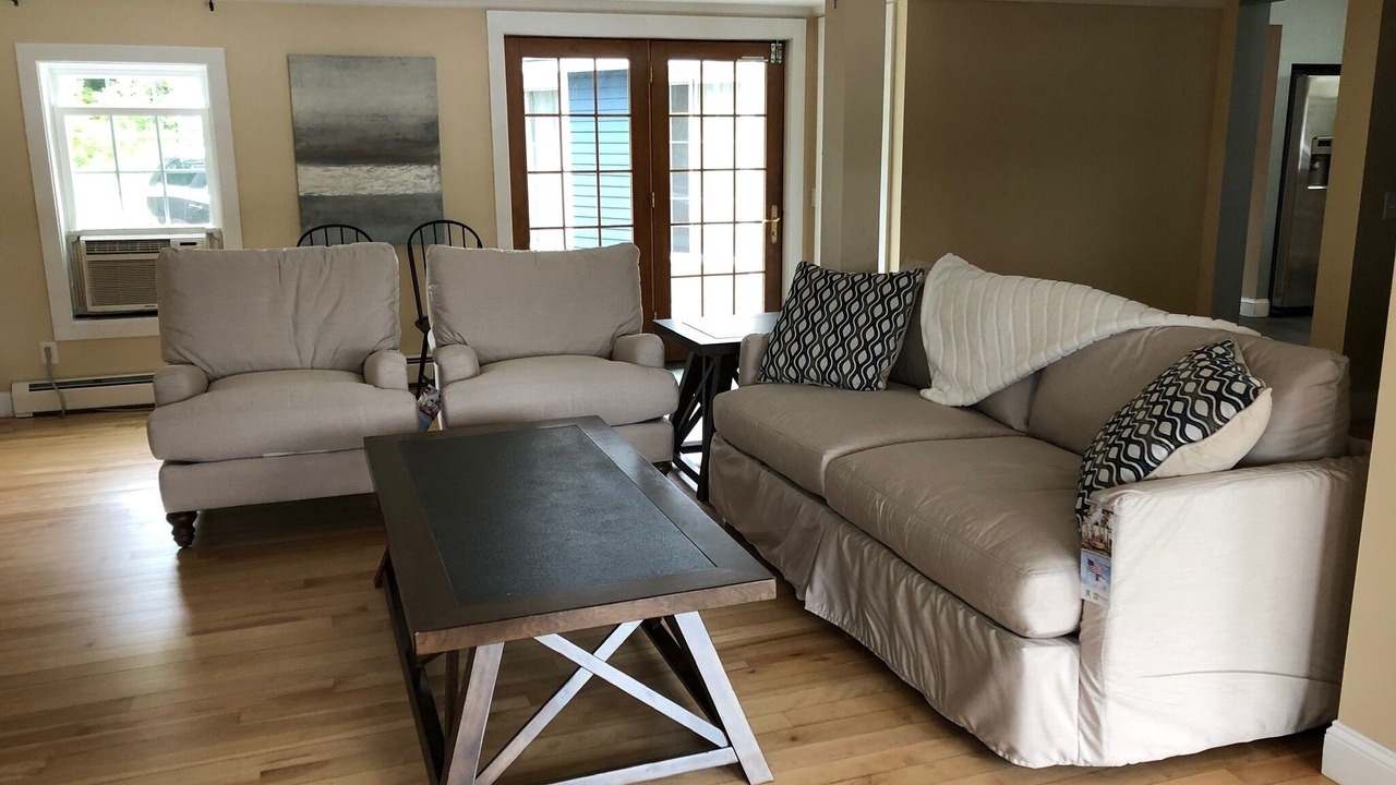 Photo of Bedroom in Oakland