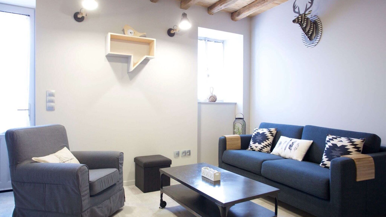 Photo of Livingroom in Bourg-de-Thizy