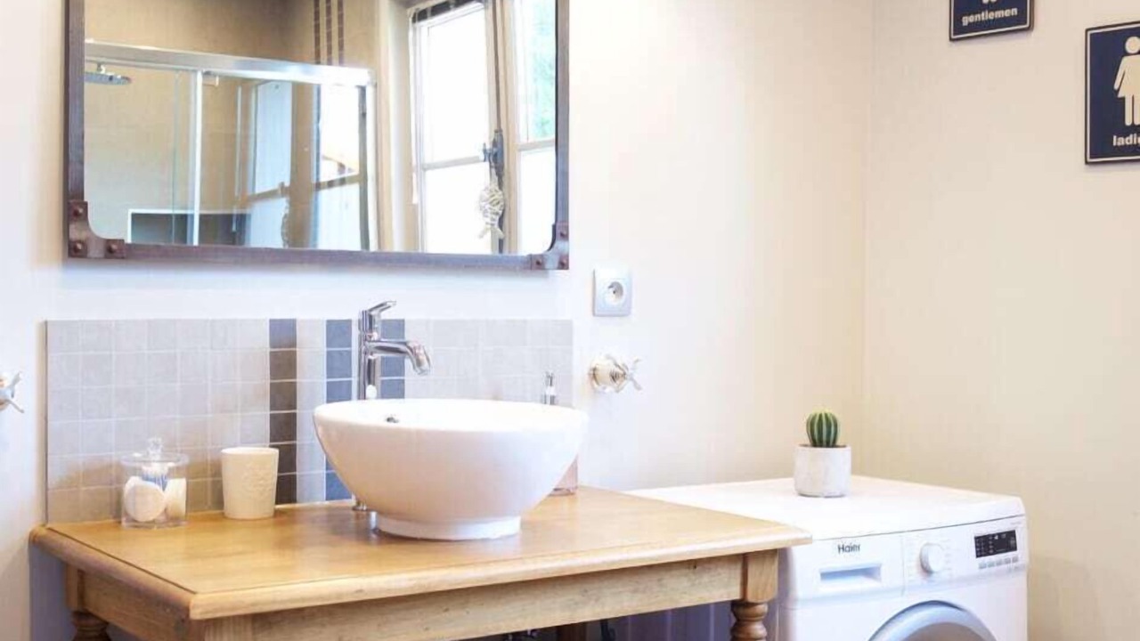 Photo of Bathroom in Bourg-de-Thizy