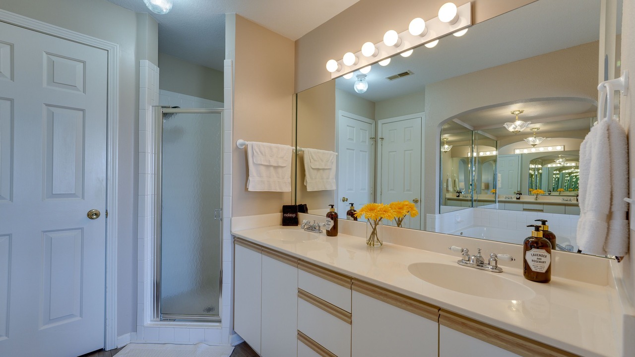 Photo of Bathroom in Branson