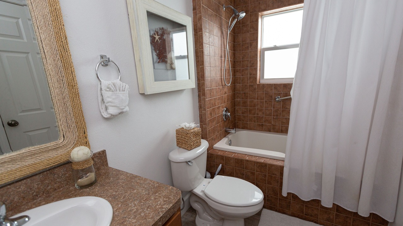 Photo of Bathroom in Sexton Cove Estates