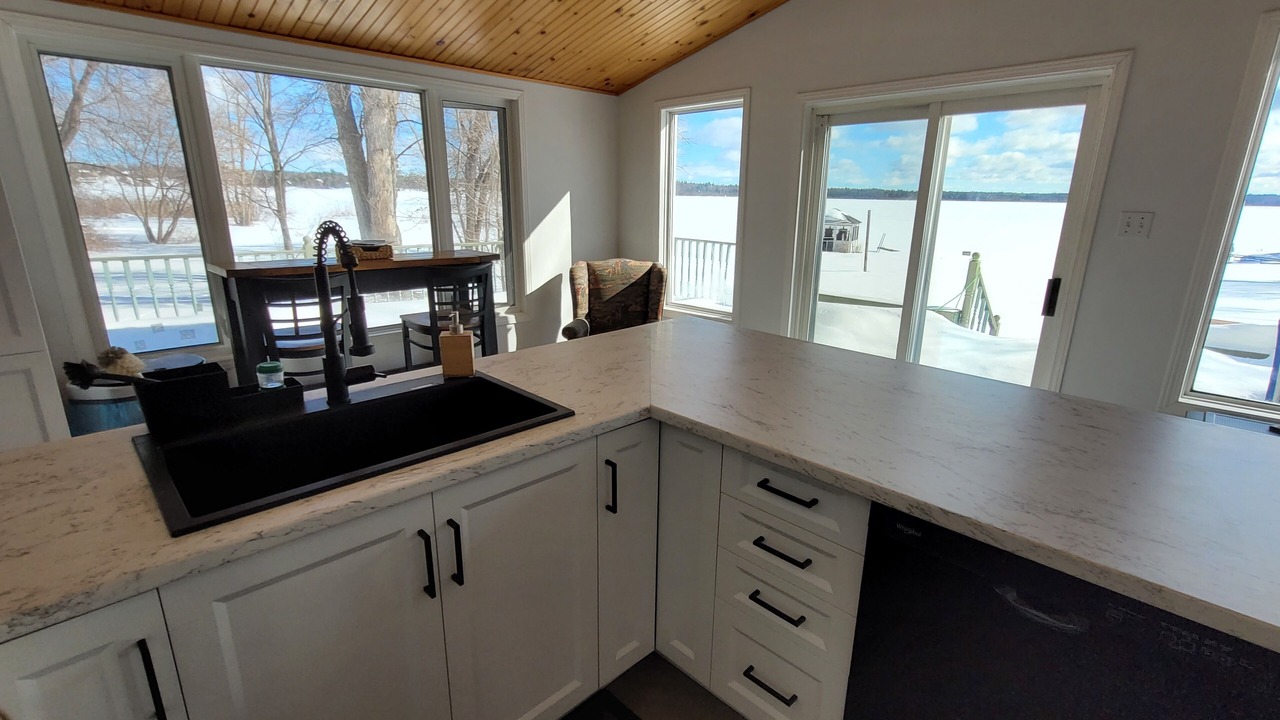 Photo of Kitchen in Calabogie