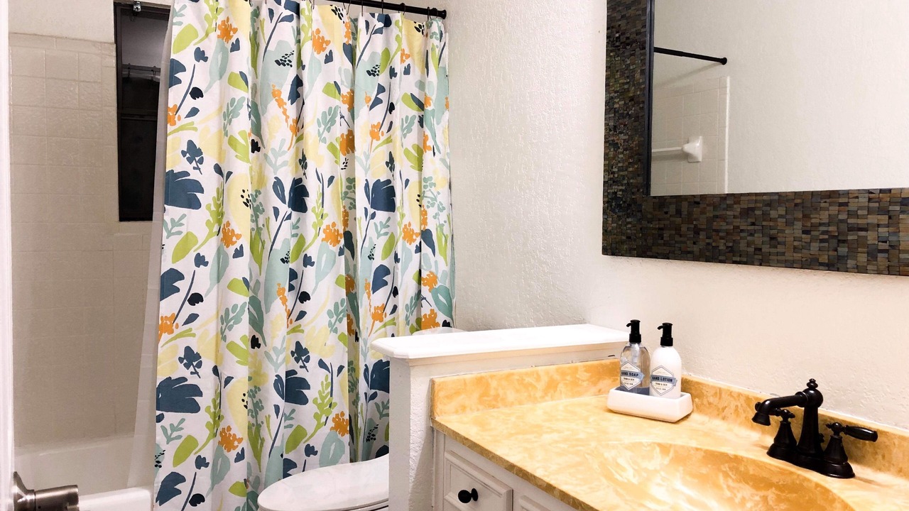 Photo of Bathroom in Mesa Park