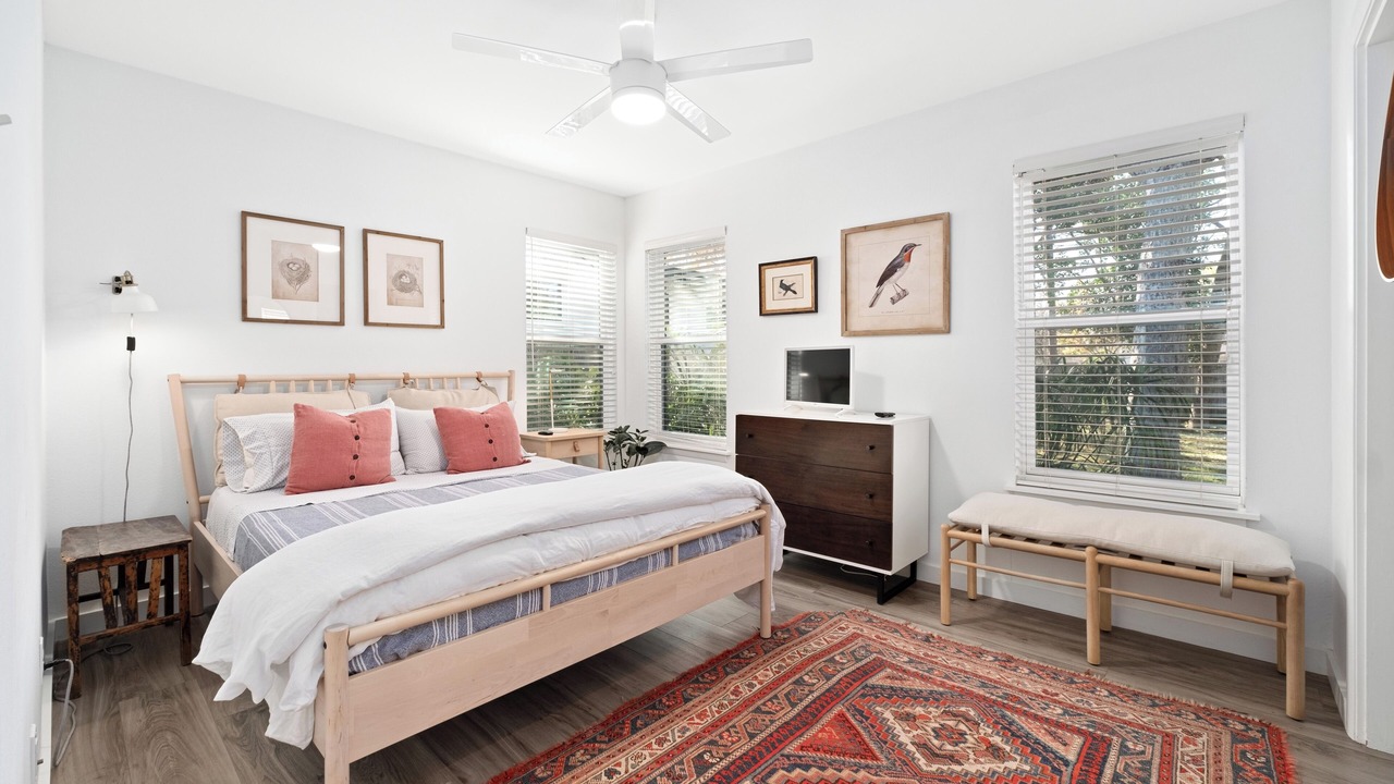 Photo of Bedroom in South Manchaca