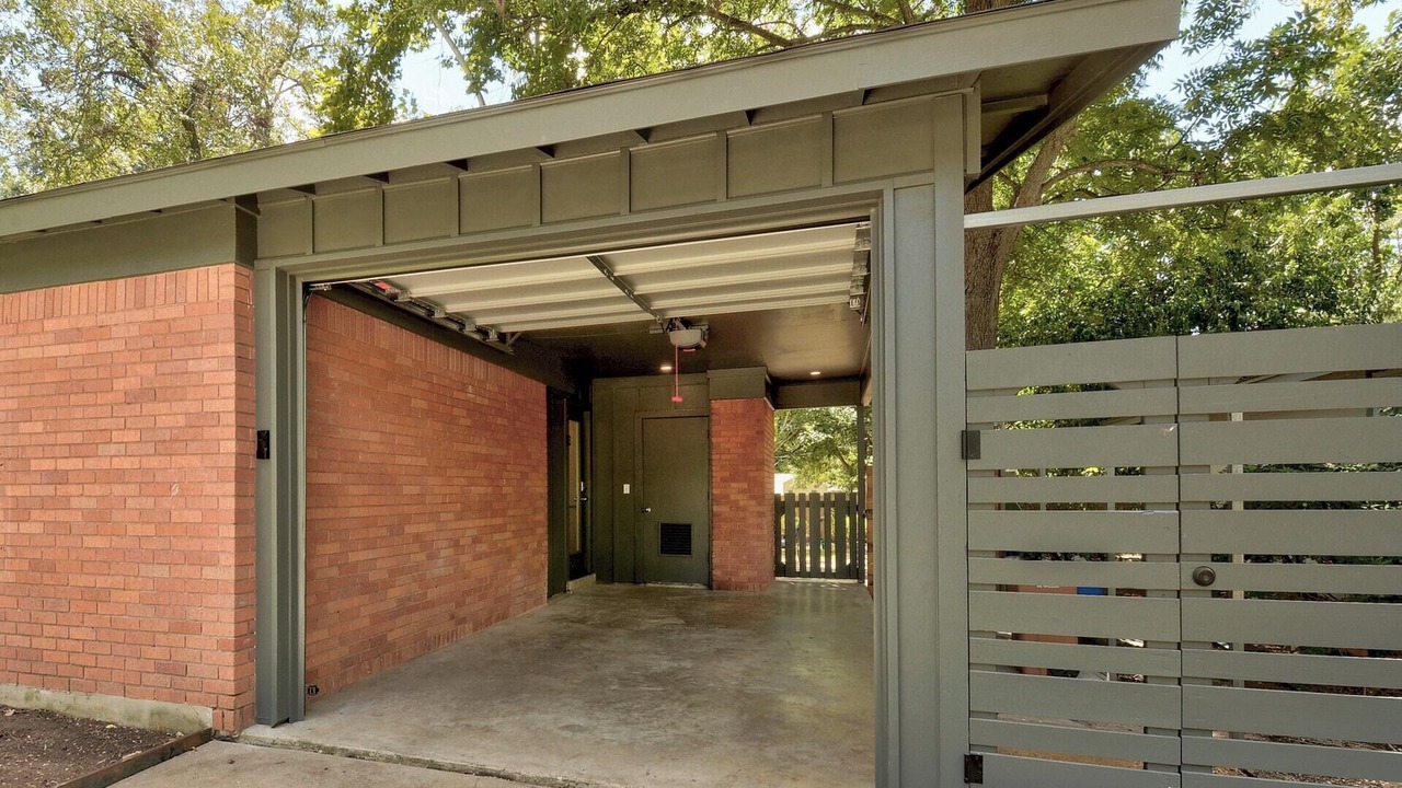 Photo of Outdoor in South Manchaca