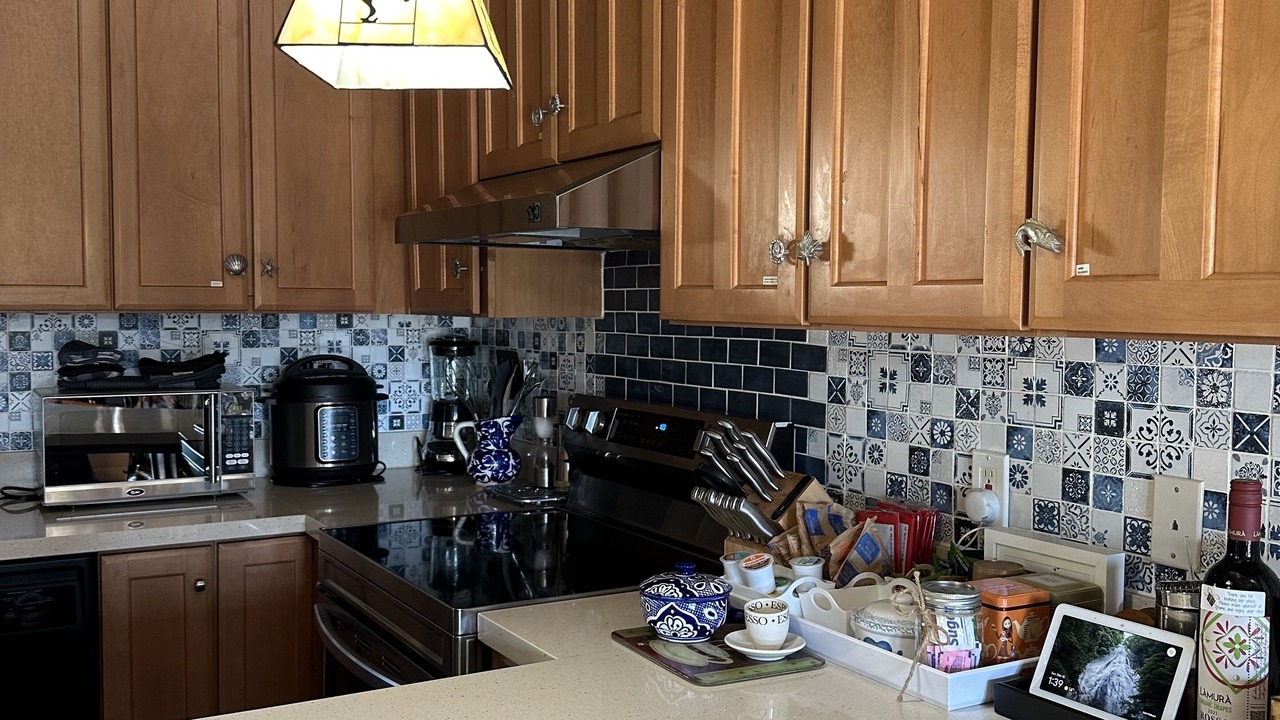 Photo of Kitchen in Canyon Lake