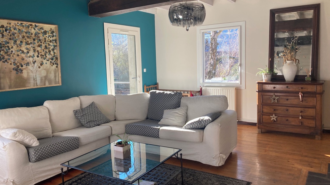 Photo of Livingroom in Esquieze-Sere