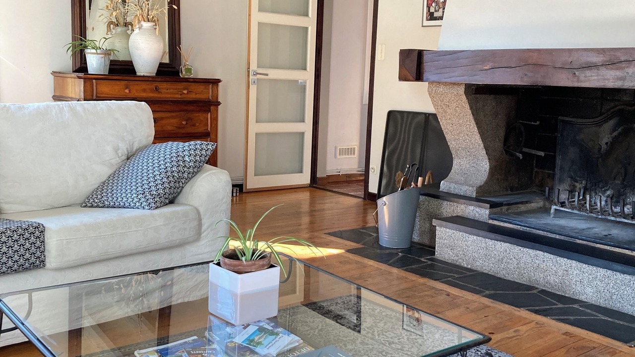 Photo of Livingroom in Esquieze-Sere