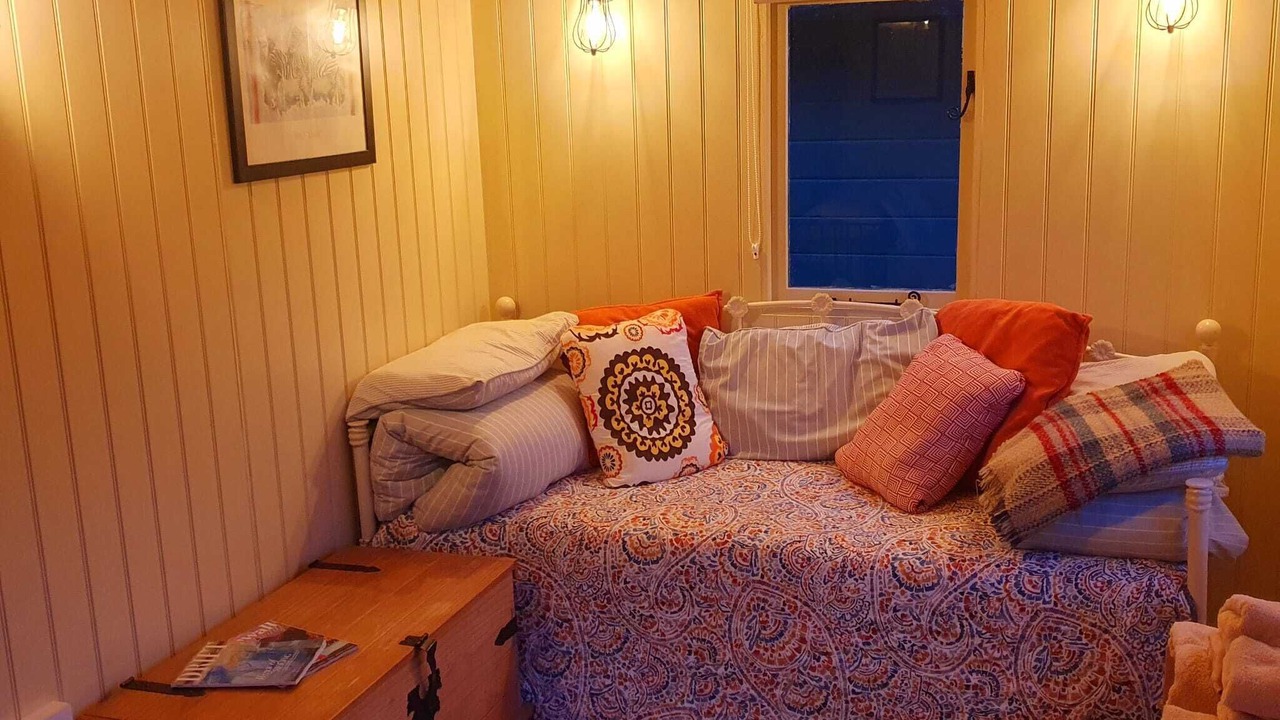 Photo of Others in Saint Kew