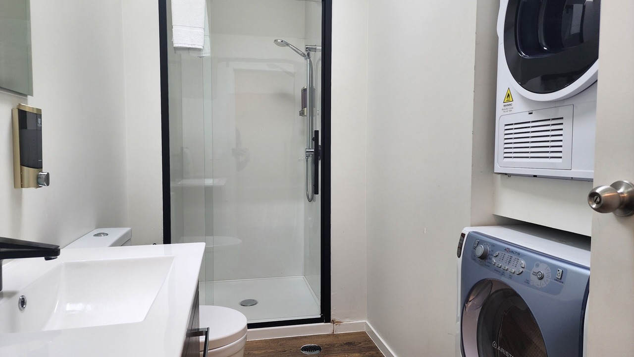 Photo of Bathroom in Kilbirnie