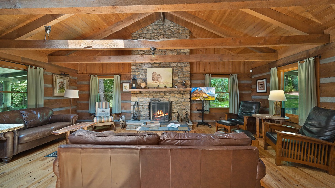 Photo of Livingroom in Boone