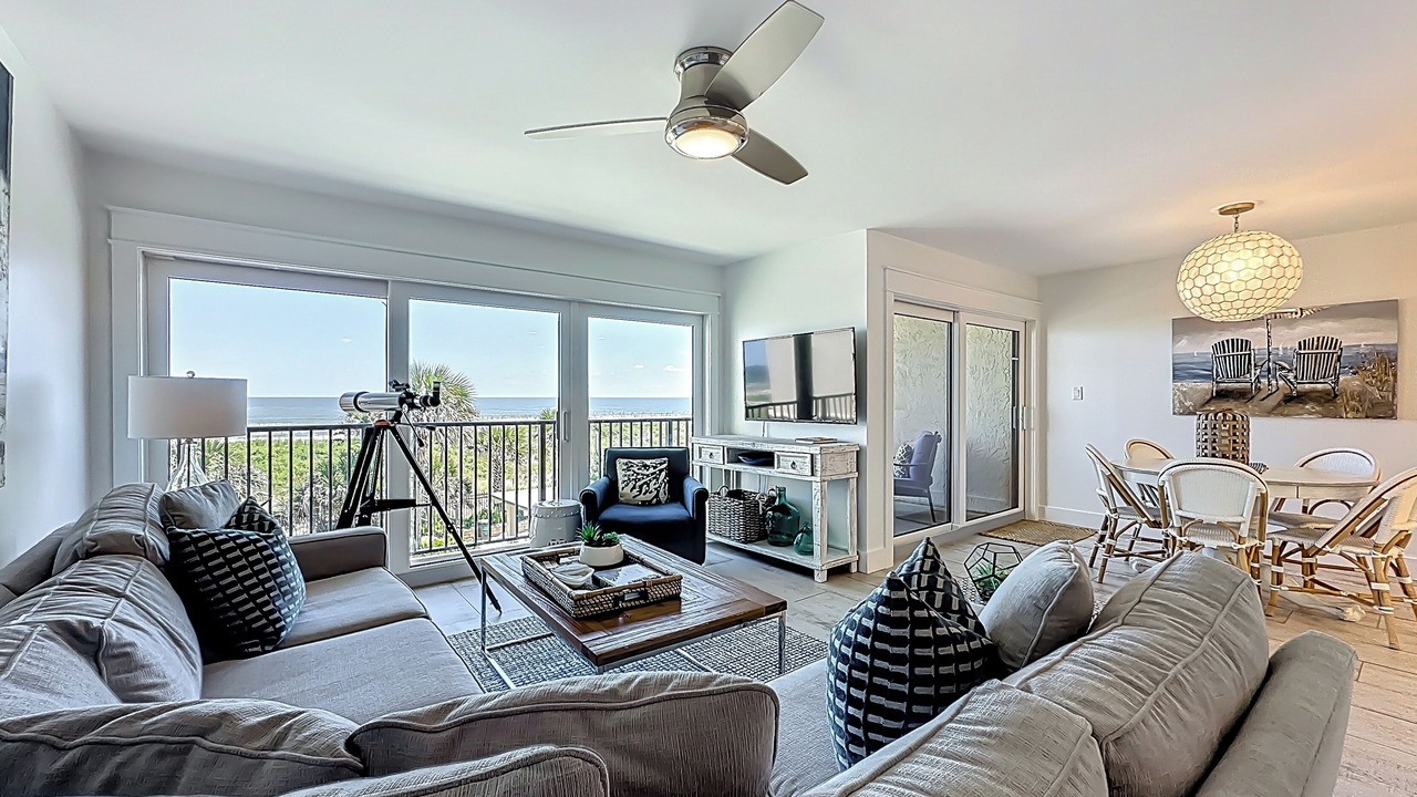 Photo of Livingroom in Jacksonville Beach