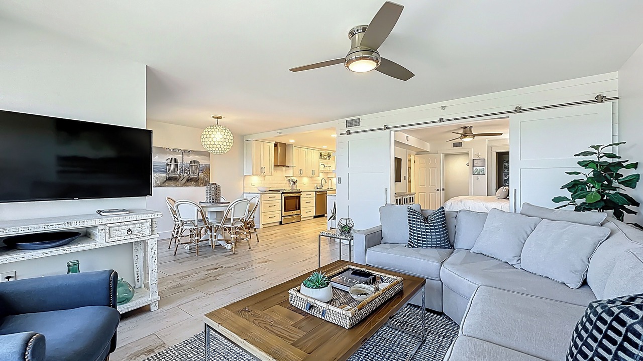 Photo of Livingroom in Jacksonville Beach