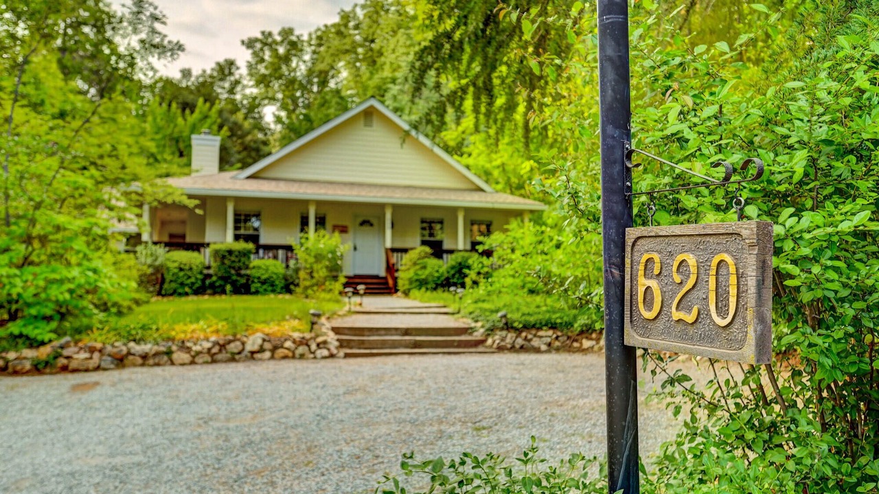 Photo of Others in Murphys