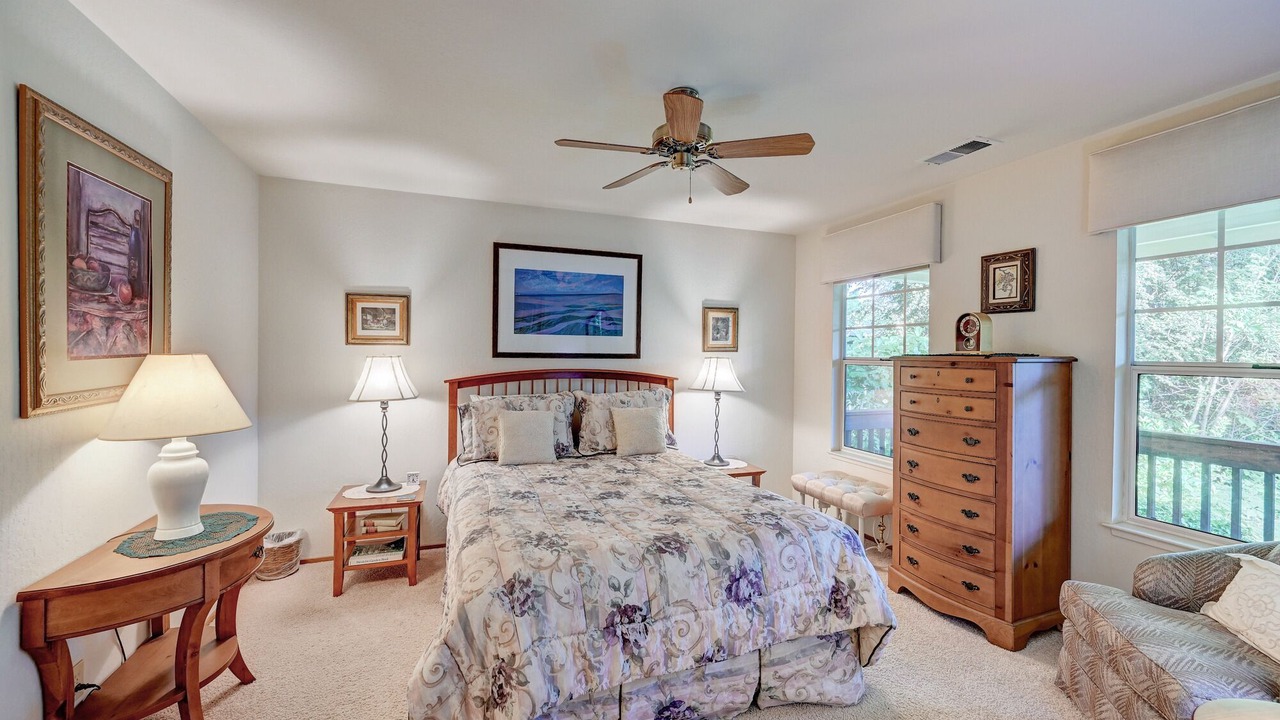 Photo of Others in Murphys