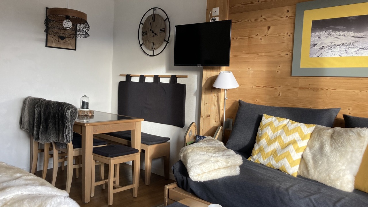 Photo of Livingroom in Jeux