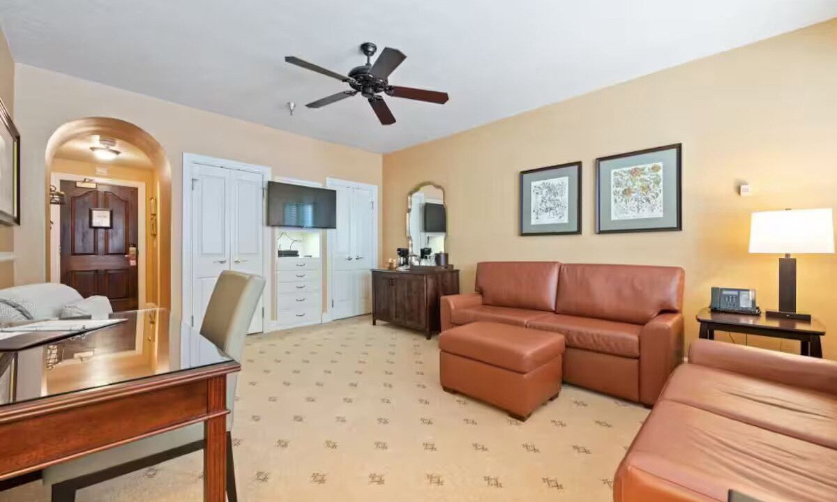 Photo of Livingroom in Beaver Creek