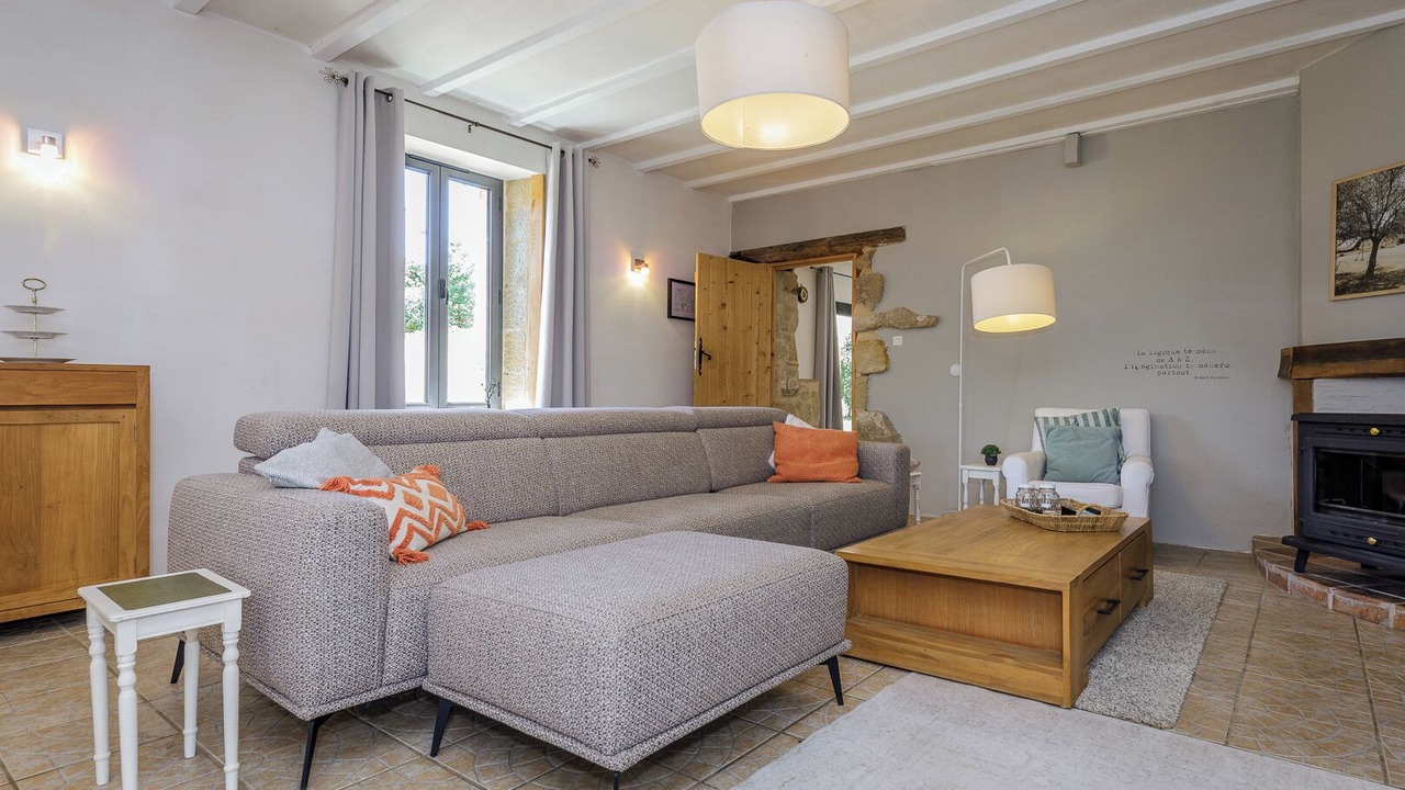 Photo of Livingroom in Saint-Barthelemy-dAgenais