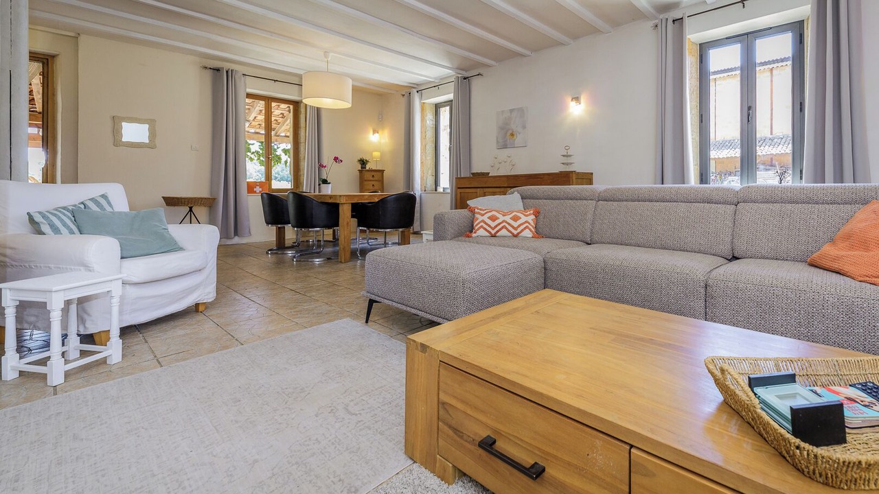 Photo of Livingroom in Saint-Barthelemy-dAgenais