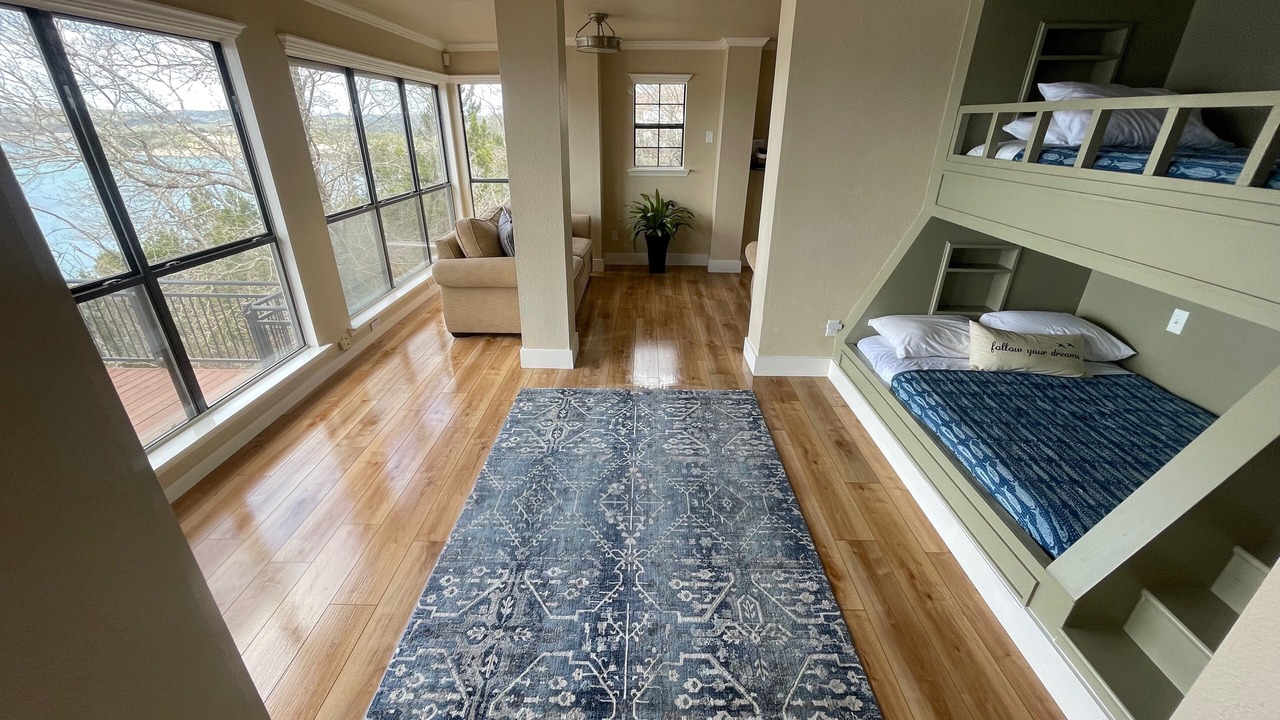 Photo of Bedroom in Canyon Lake