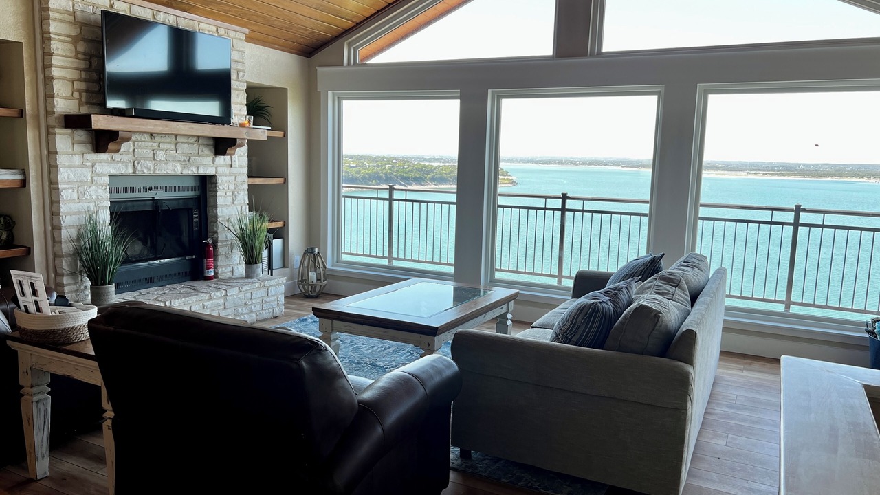 Photo of Bedroom in Canyon Lake
