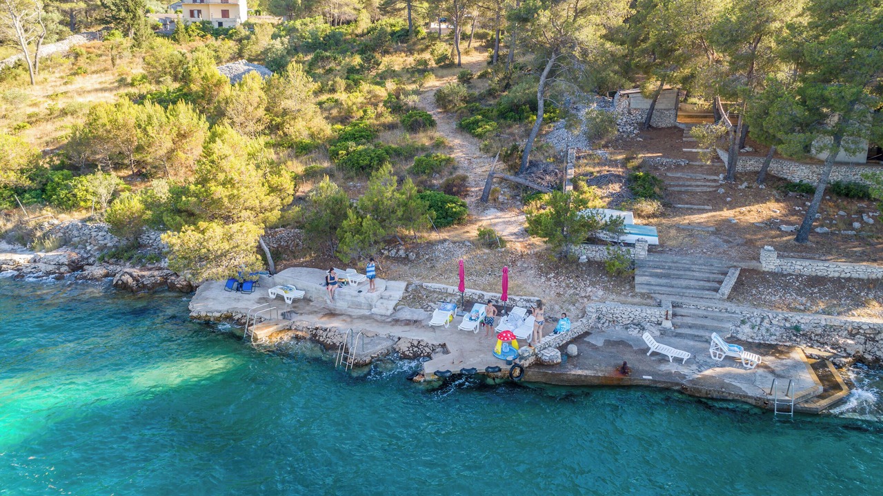 Photo of Outdoor in Cove Makarac (Milna)