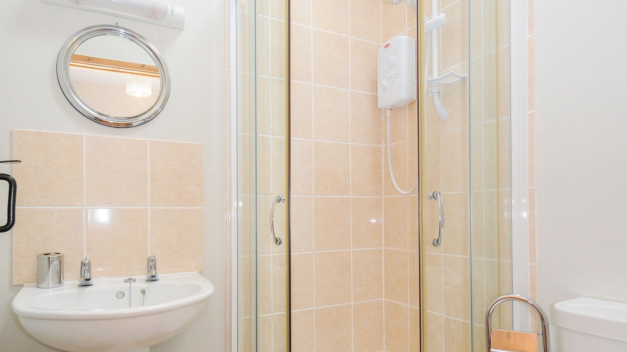 Photo of Bathroom in Brazzacott