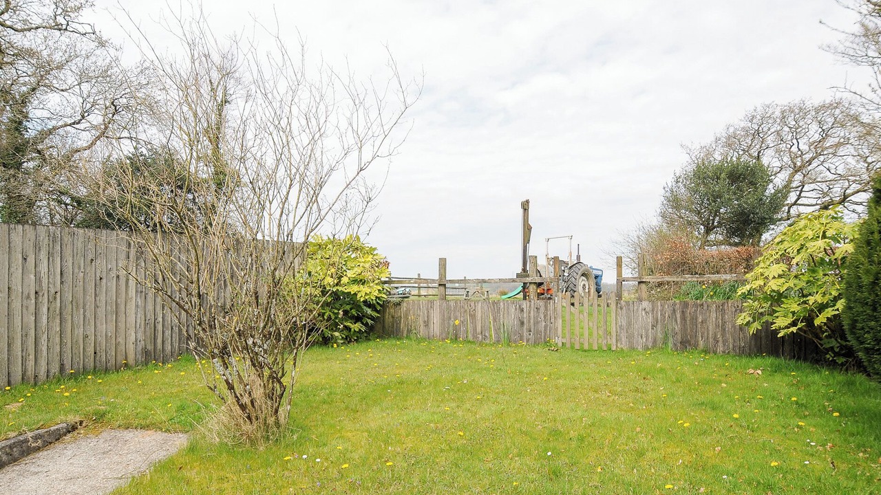 Photo of Outdoor in Brazzacott