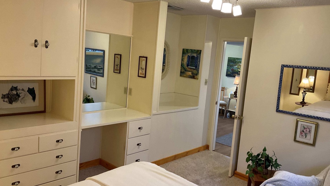 Photo of Bedroom in Brookings