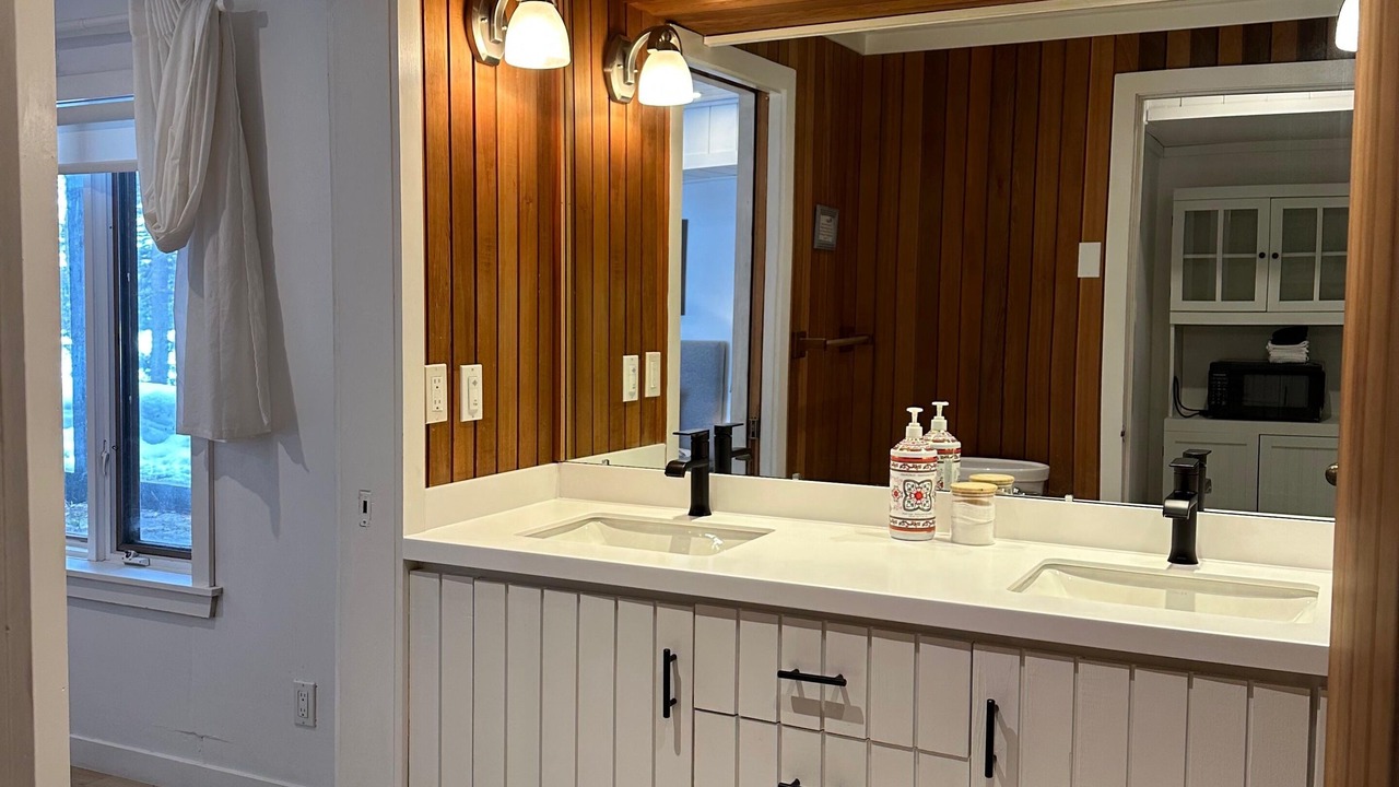 Photo of Bathroom in Lake of Bays