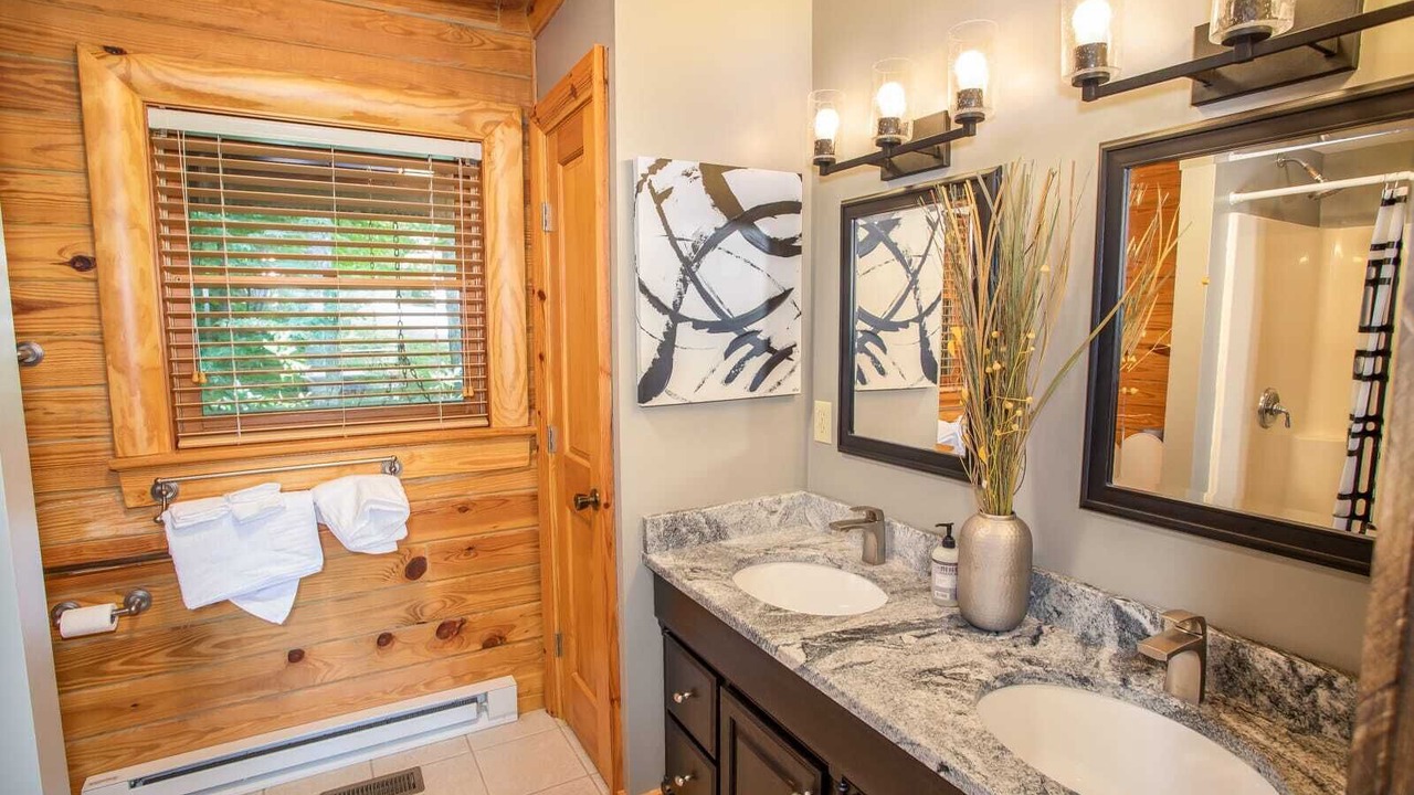Photo of Bathroom in Sugar Mountain