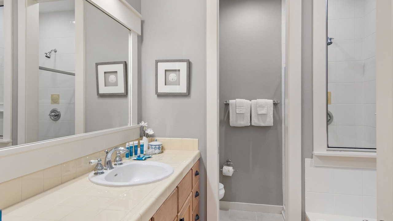 Photo of Bathroom in Laurel Grove