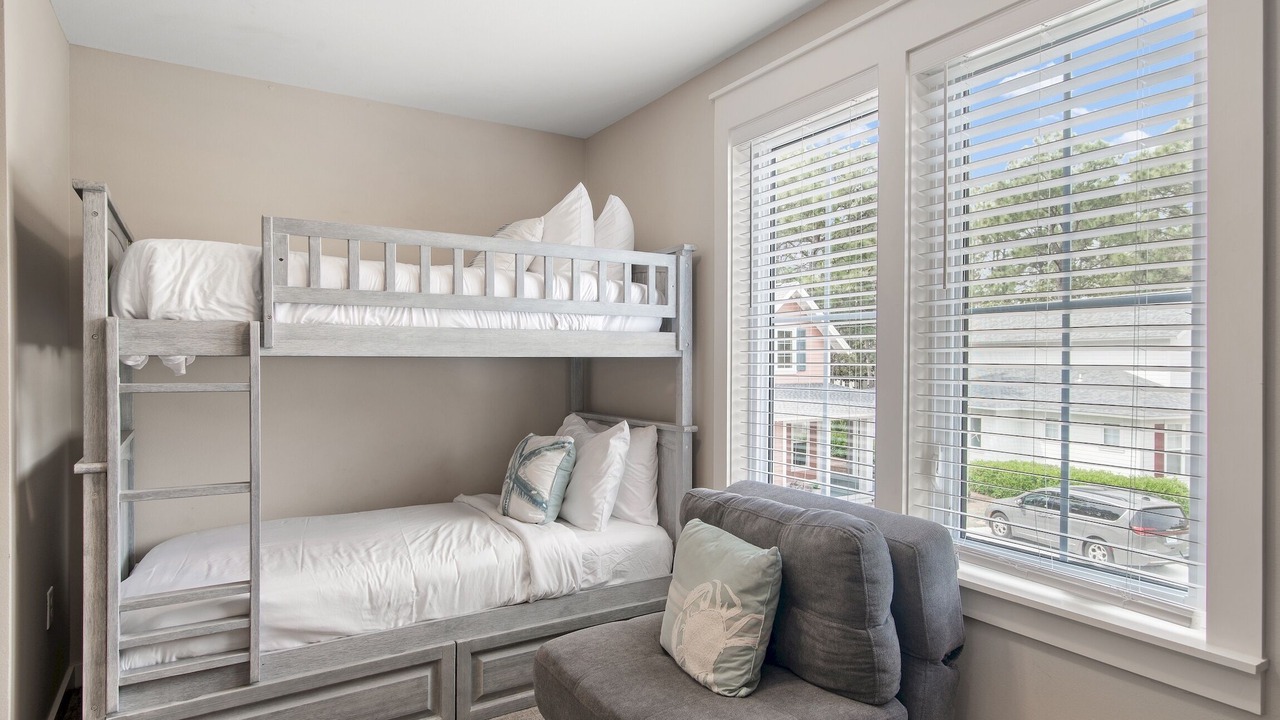 Photo of Others in Laurel Grove