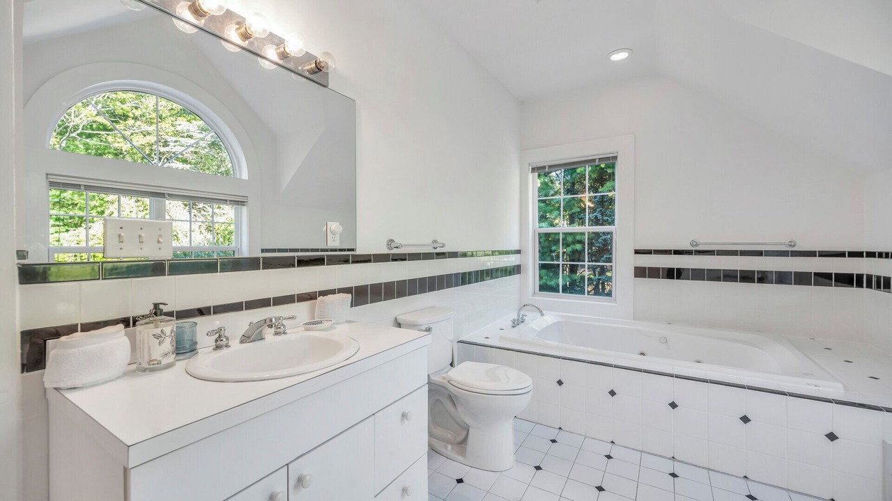 Photo of Bathroom in North Sea