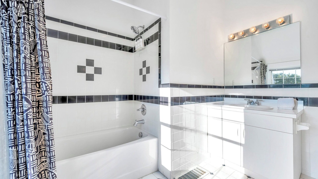 Photo of Bathroom in North Sea