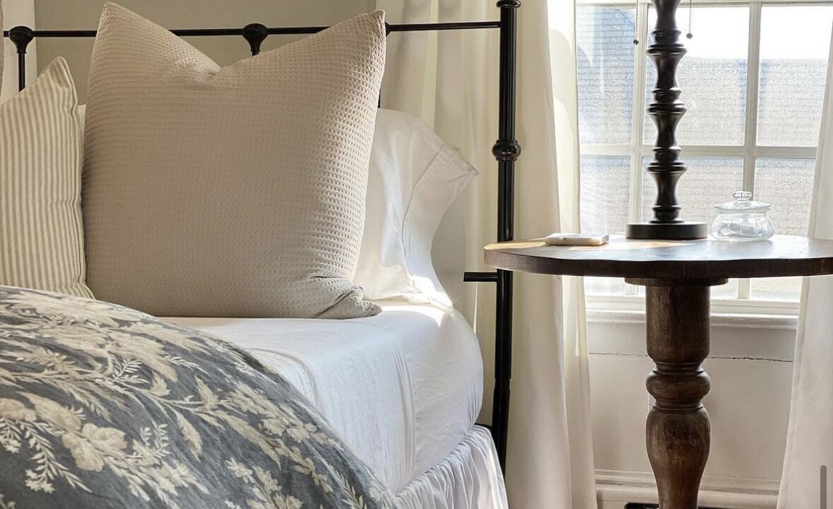 Photo of Bedroom in Litchfield Historic District