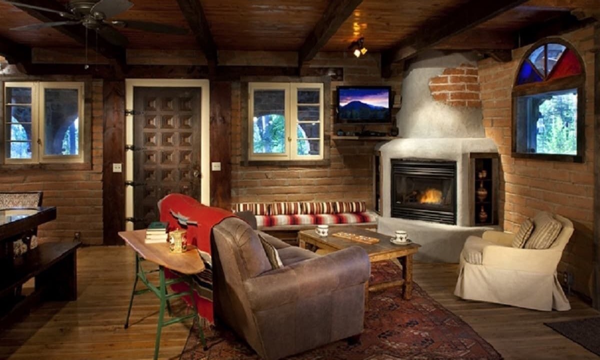 Photo of Livingroom in West Glacier