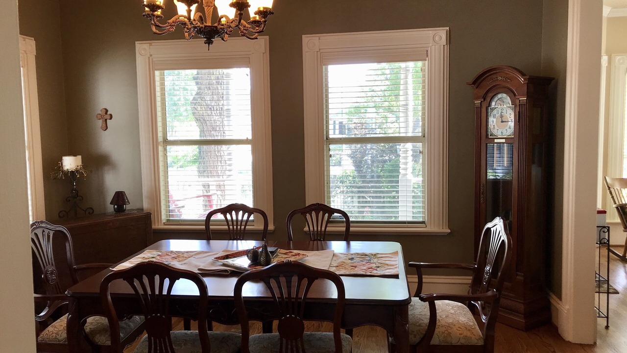 Photo of Livingroom in Greater Heights