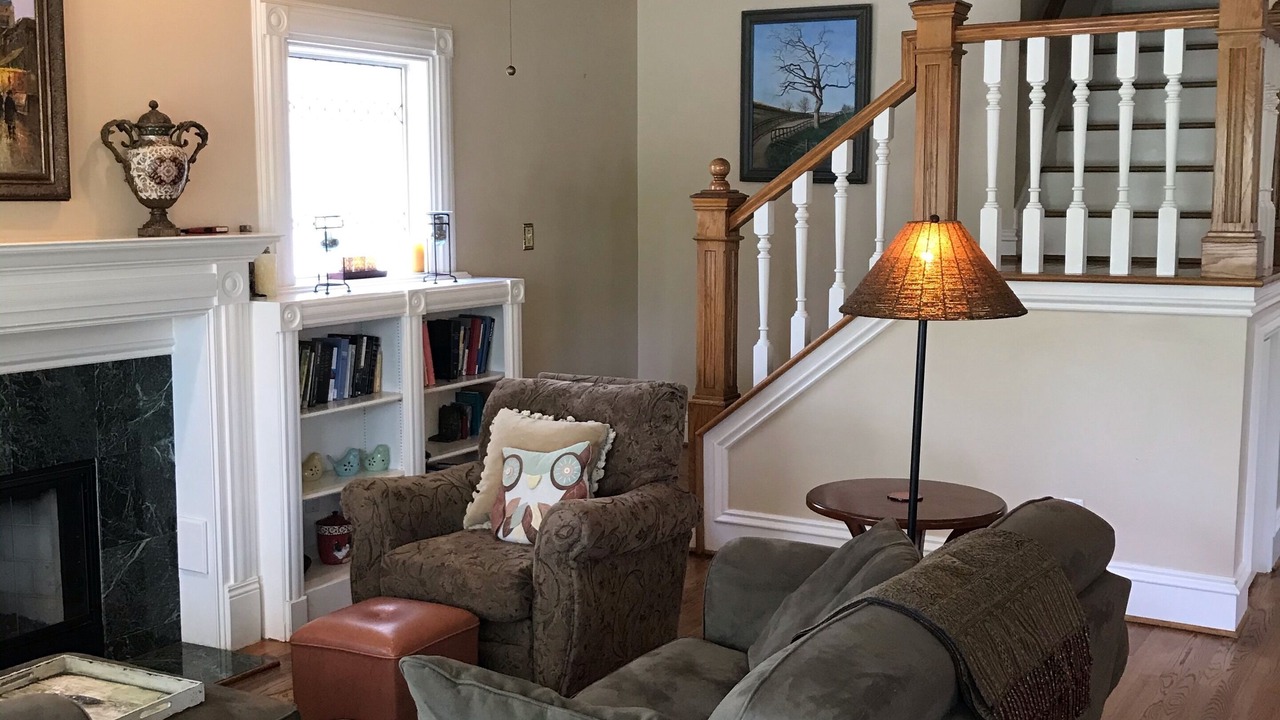 Photo of Livingroom in Greater Heights