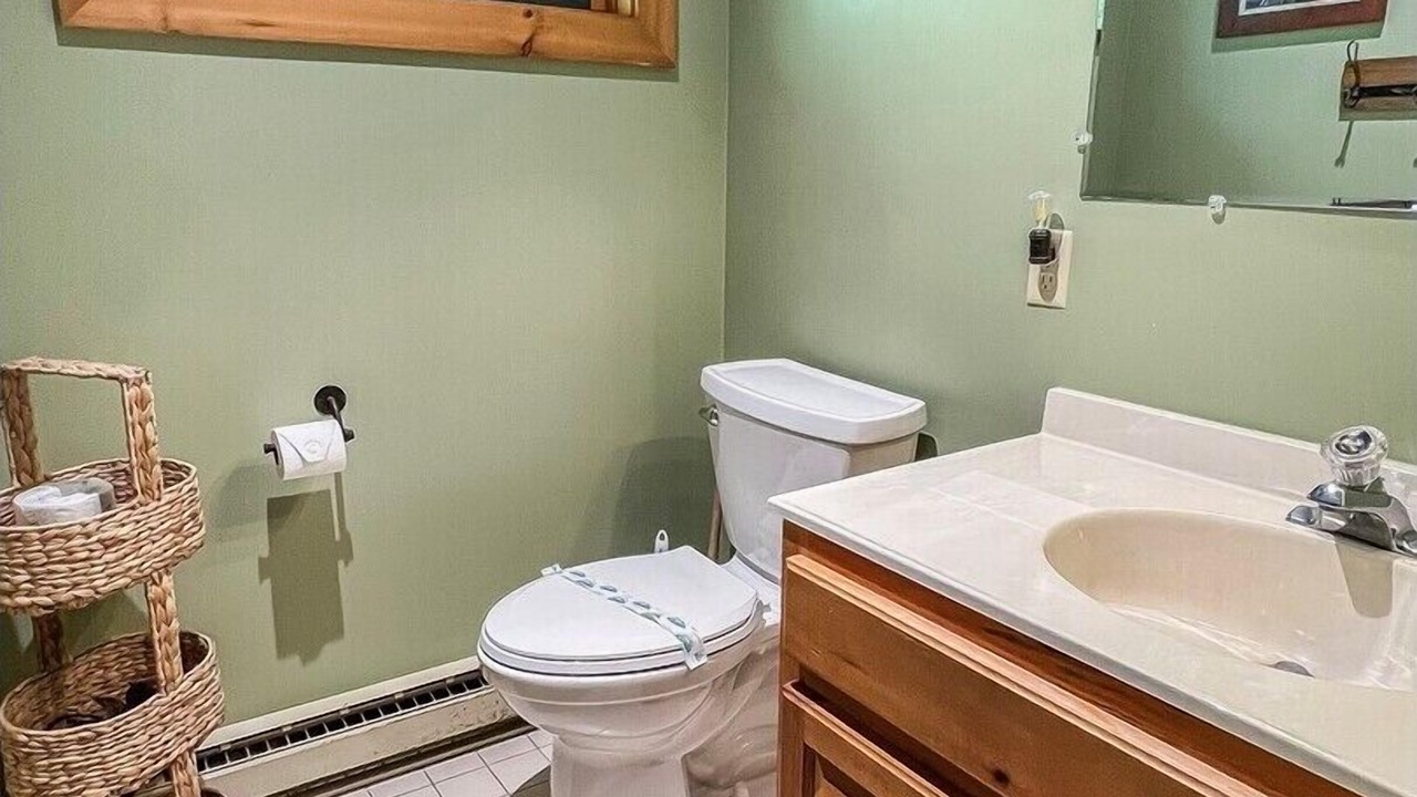 Photo of Bathroom in Town of Webb
