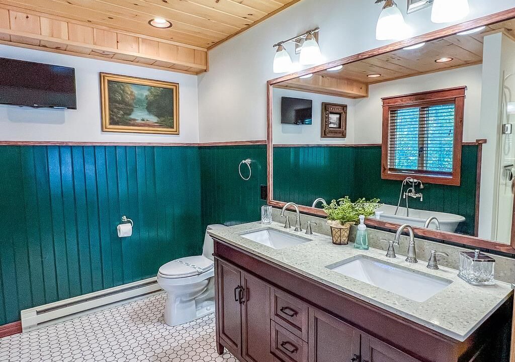 Photo of Bathroom in Inlet
