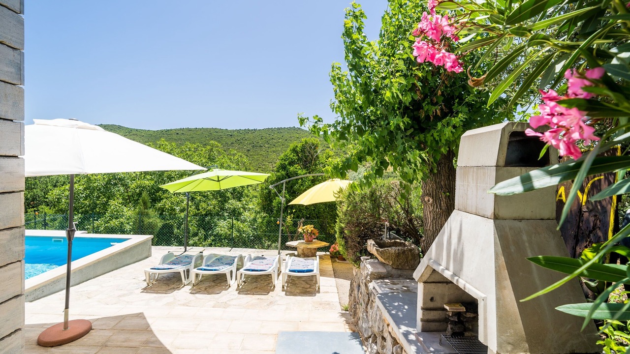 Photo of Outdoor in urinici