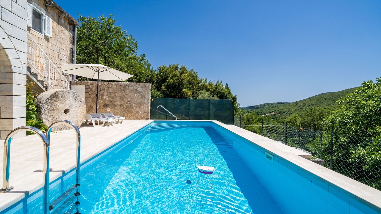 Photo of Outdoor in urinici