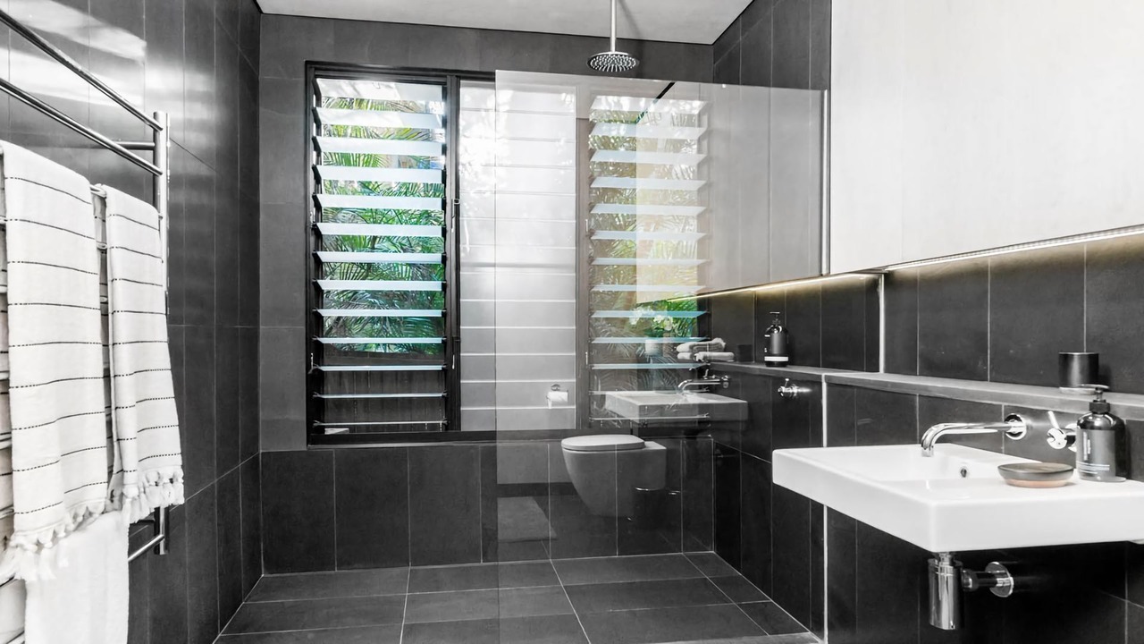 Photo of Bathroom in Suffolk Park