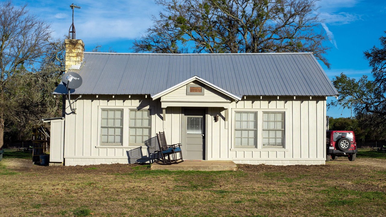 Photo of Outdoor in Bertram